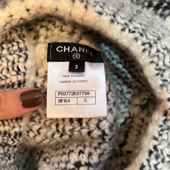 CHANEL RARE CASHMERE & SILK BERET BLACKWHITE DOUBLE GOLD CC’s ON MOTHER OF PERAL - Picture 5 of 7